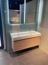 Viseća kupaonski ormarić Naturel Savona s keramičkim dvostrukim umivaonikom u dekoru hrasta halifax