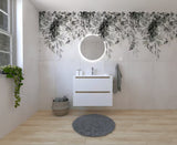 Kupaonski set Naturel Stilla u sjajno bijeloj boji s ormarićem s umivaonikom i ogledalom s LED osvjetljenjem.