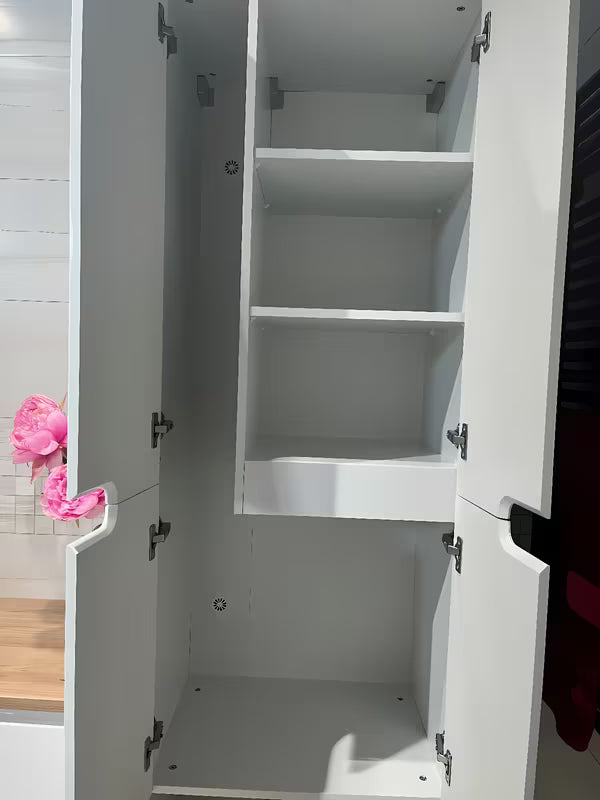 Bijeli viseća kupaonski ormarić Naturel Stilla 60x44x150 cm s vratima i glodanom ručkicom