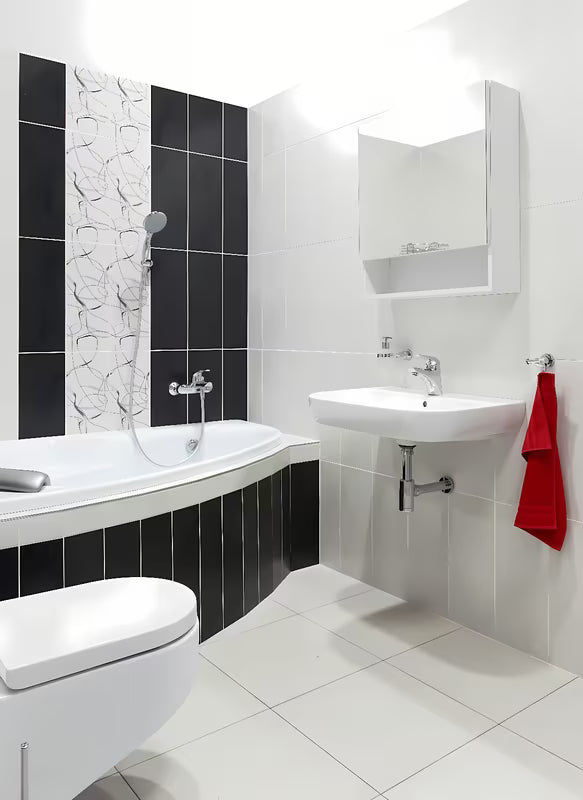 Bijeli ormarić s ogledalom Naturel Vario s univerzalnim okretnim vratima i dvije police.