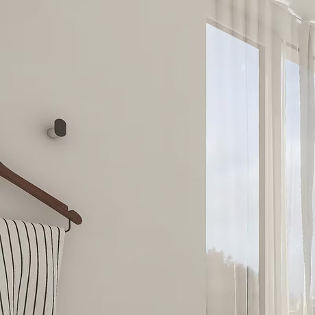 Jednostavni kupaonski kukica Nimco Nava u kombinaciji mat crne i kroma