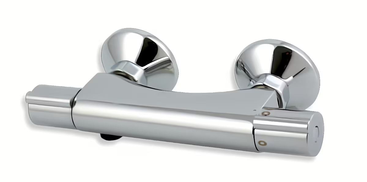 Termostatska miješalica za tuš Novaservis Aqualight u krom izvedbi pro za zidnu montažu.