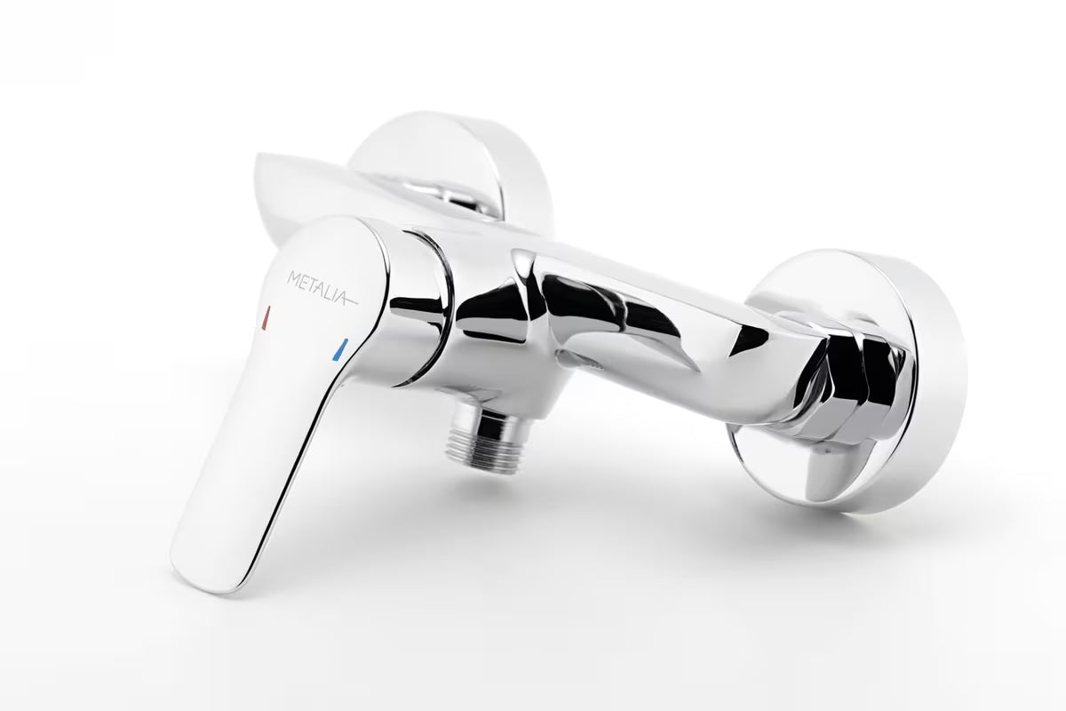 Jednoručna Baterija zidna miješalica za tuš Novaservis Metalia 54 u sjajnoj krom izvedbi.