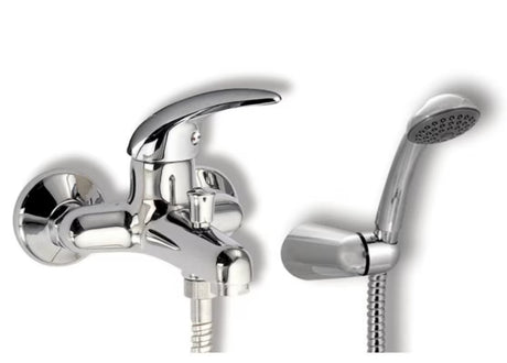 Zidna jednoručna baterija miješalica za kadu Novaservis Metalia 55 s tuš setom u kromiranoj izvedbi.