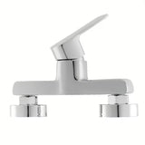 Zidna jednoručna baterija miješalica za tuš Optima Cube Way u krom izvedbi zaobljenog modernog dizajna.