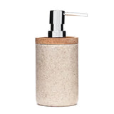 Dozator sapuna Optima Poly u boji light-limestone od polirezina s drvenim detaljem i kromiranom pumpicom.