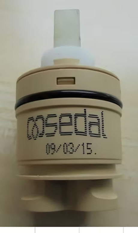 Kartuša Optima za miješalice za tuš s gornjom brtvom pro za jednostavnu zamjenu i pouzdan rad.