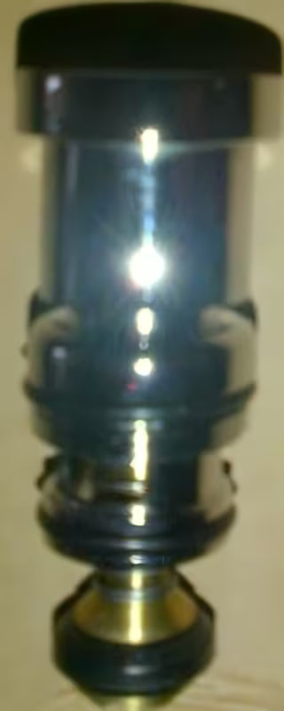 Preusmjerivač Optima pro za jednostavno prebacivanje toka vode između izlaza u kupaonici.