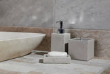 Samostojeći  dozator za tekući sapun Optima Supera u boji light-limestone.