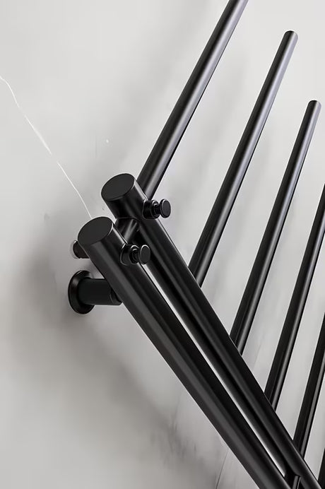 Crni kombinirani radijator P.M.H. Apollo 500x1140 mm sa središnjim priključkom 50 mm