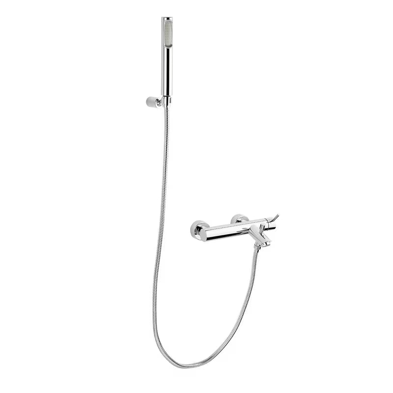 Krom miješalica za kadu Paffoni Light s ručicom i tuš setom pro za zidnu montažu.