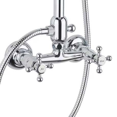 Metalni tuš sustav Paffoni Ricordi u retro dizajnu s nadglavnom i ručnom tuš slušalicom u izvedbi chrome.