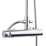 Tuš sustav Paffoni Chrome s polugom, ručnim i nadglavnim tušem u okruglom dizajnu.