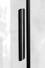 Klizne tuš vrata Polysan Altis Line s prozirnim staklom i mat crnim profilima za nišu.