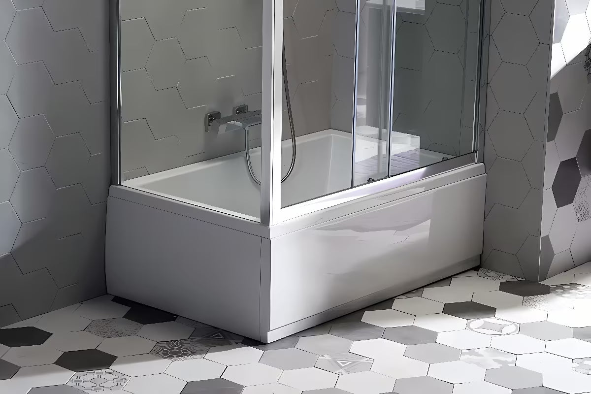 Bijela obloga za tuš kadu Polysan pro za prekrivanje instalacije u kupaonici.