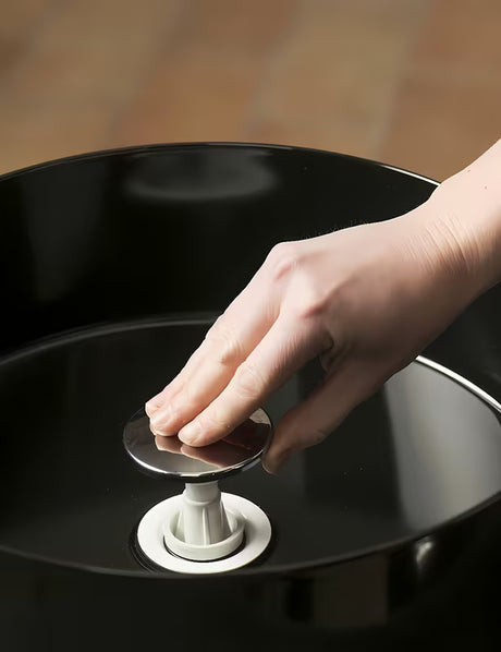 Sifon Prevex Chrome EasyClean s odvodom click-clack pro za umivaonik, lako se čisti odozgo.