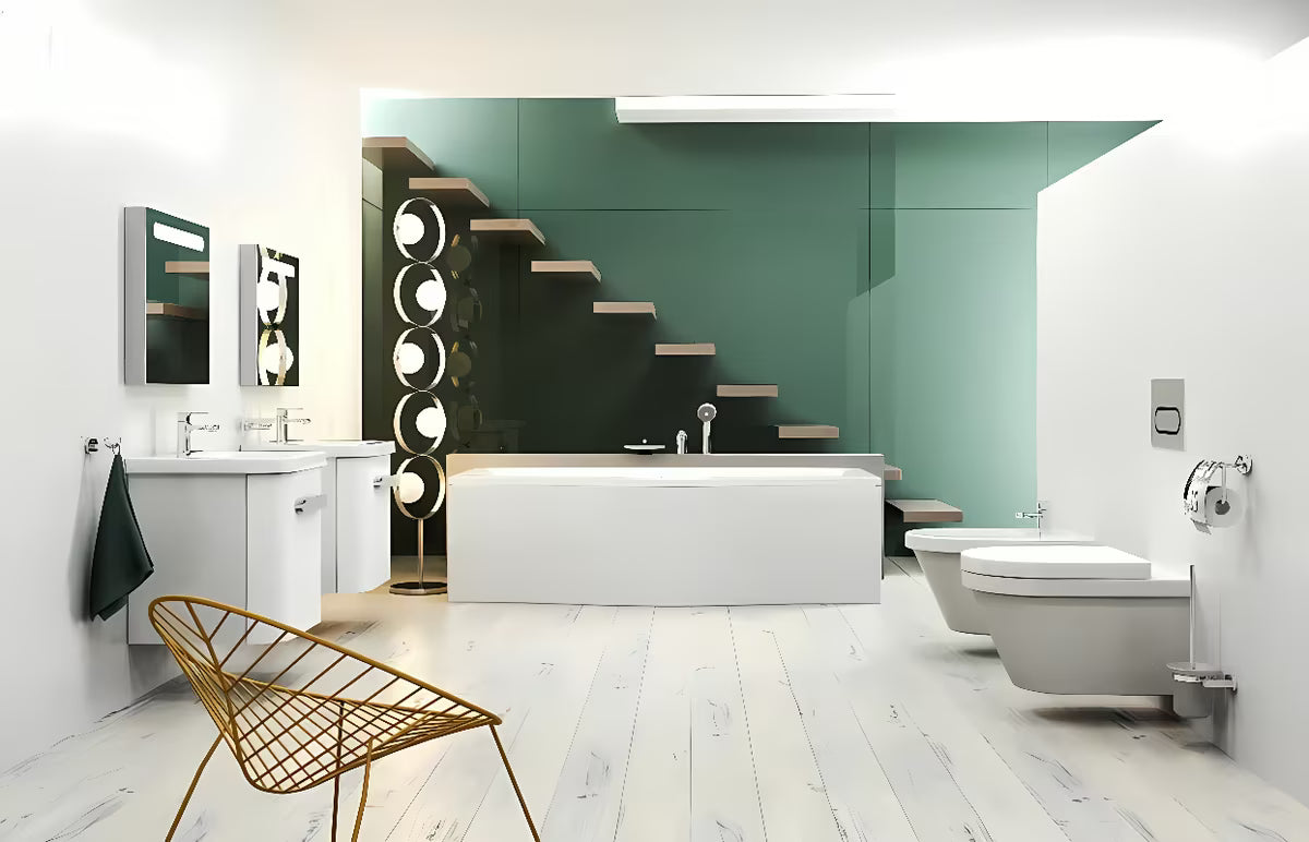 Zidna ČETKA za Wc Ravak Chrome u sjajnom kromu s posudom od mat stakla.