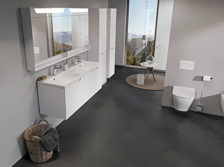 Bijeli sjajni ormarić s ogledalom Ravak Classic II s integriranom LED rasvjetom i unutarnjim policama.