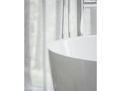 Samostojeći  akrilna kada Ravak Freedom O Tec 170 x 77 cm u bijeloj boji s kromiranim pokrovom odvoda.