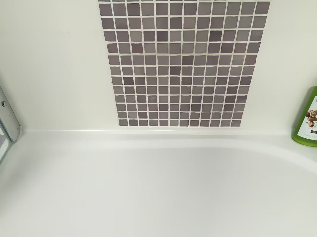 Montažni set Ravak 10° u bijeloj boji pro za ugradnju i brtvljenje tuš kade za kutnu ugradnju