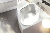 Kutna kada Ravak Newday 150x150 cm od lijevanog akrila s integriranim sjedalom