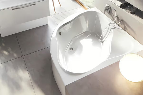 Kutna kada Ravak Newday 150x150 cm od lijevanog akrila s integriranim sjedalom