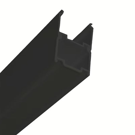 Crni podesivi profil Ravak Pivot pro tuš kabine i vrata, od debelostijenog lakiranog aluminija.