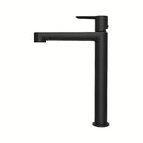Crna mat stojeća miješalica za umivaonik Ravak Puri bez odvoda s perlatorom FlexiFlow.