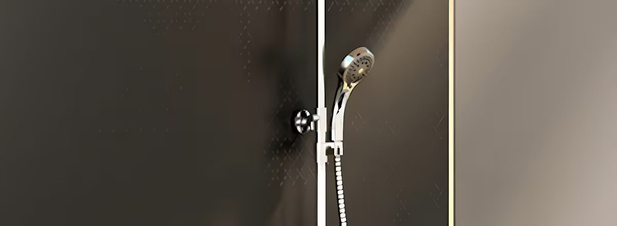 Tuš sustav Ravak Chrome s kliznim i zakretnim tuš stupom pro za jednostavno podešavanje visine tuševi.