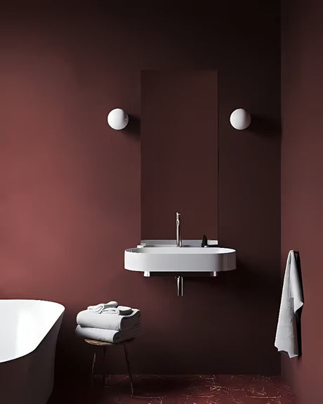 Bijeli keramički ugradbeni umivaonik Ravak Yard s odlagališnom plohom na stražnjoj strani