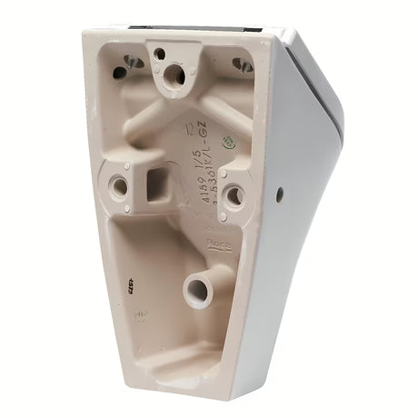 Bijeli kućni pisoar Roca Nexo s poklopcem soft Close pro tih i soft close/ meko zatvaranje.