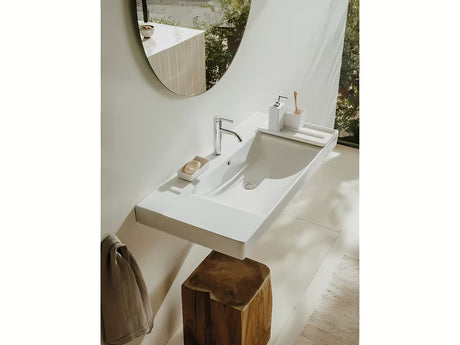 Samostojeći  dozator sapuna Roca Ona u mat bijeloj boji od ABS plastike