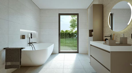 Viseća visoka kupaonski ormarić Roca Ona u mat pješčanoj boji s PushOpen otvaranjem.