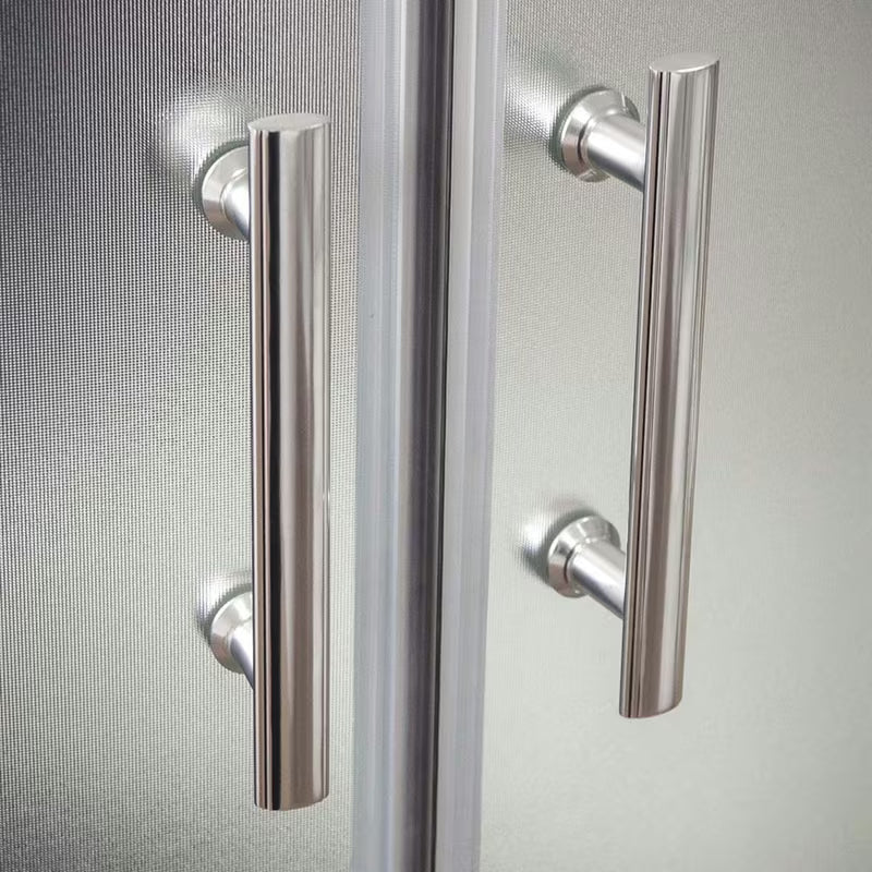 Polukružna tuš kabina Roth Project 80x80 cm u sjajnom kromu s neprozirnim staklom Matt glass.