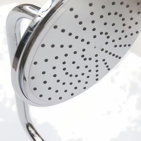 Tuš sustav Roth Selma Combi u izvedbi chrome s ručnim i nadglavnim tušem te jednoručnom slavinom.