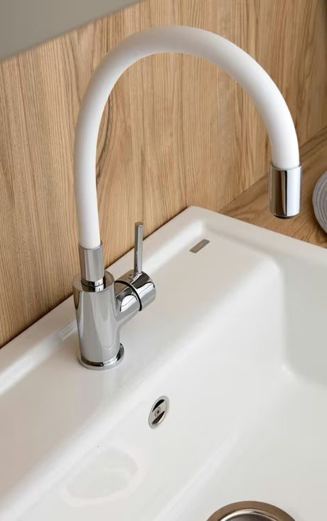 S-Line jednoručna baterija miješalica za sudoper bijela/krom sa silikonskim fleksibilnim crijevom