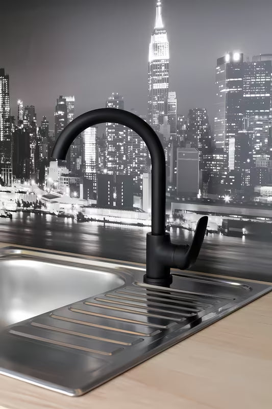 S-Line Pro jednoručna baterija stojeća miješalica za sudoper u crnoj mat izvedbi s okretnim izljevom.