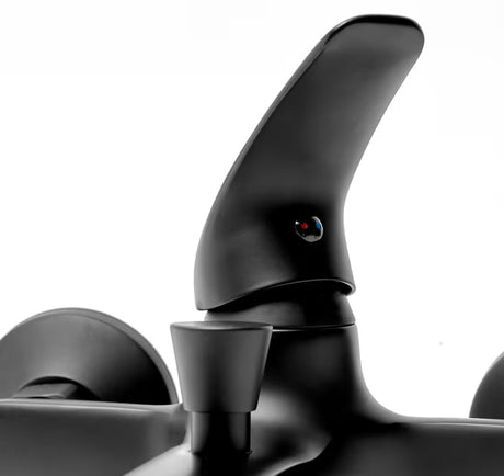 Jednoručna Baterija zidna miješalica za kadu S-Line Pro u mat crnoj boji bez tuš seta.