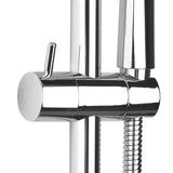 Tuš set S-Line Chrome s 3-funkcijskim ručnim tušem i podesivim držačem na tuš šipki.