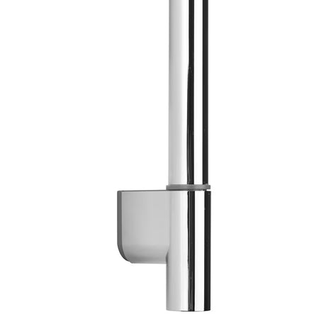 Tuš set S-Line Chrome s 3-funkcijskim ručnim tušem i podesivim držačem na tuš šipki.