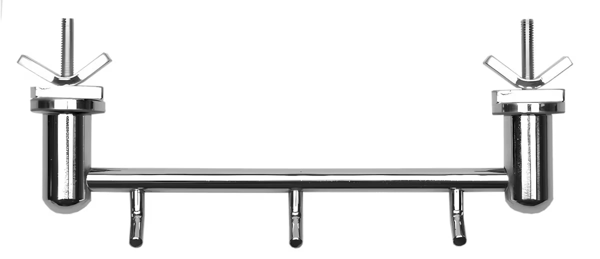 Chromovaný trojháček S-Line na koupelnový radiátor pro zavěšení ručníků a županů.