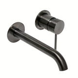 Podžbukna jednoručna baterija miješalica za umivaonik SAT Aurum u izvedbi brušeni gun metal s okruglim dizajnom.