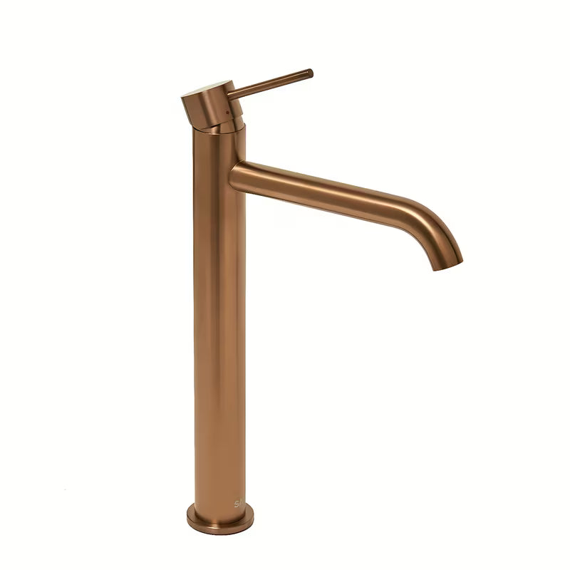 Visoka jednoručna baterija miješalica za umivaonik SAT Aurum u završnoj obradi rose gold brushed s okruglim dizajnom