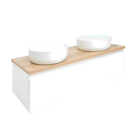 Viseća kupaonski ormarić SAT B-Way u bijelom sjaju s pokrovnom pločom u dekoru hrasta i s dva umivaonika na ploču.