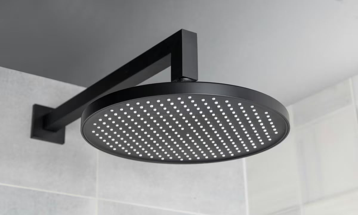 Nadglavni tuš SAT B-Way u mat crnoj izvedbi promjera 25,4 cm