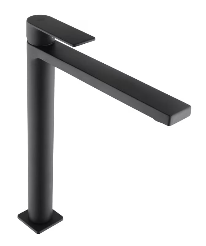 Visoka jednoručna baterija miješalica za umivaonik SAT B-Way u mat crnoj izvedbi za umivaonik na ploču.