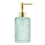 Zeleni samostojeći  dozator sapuna SAT Boho sa zaobljenim oblikom i sjajnom površinom od metala i stakla.