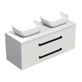 Viseća kupaonski ormarić SAT Cube Way s pokrovnom pločom u bijelom sjaju i s crnim ručkicama