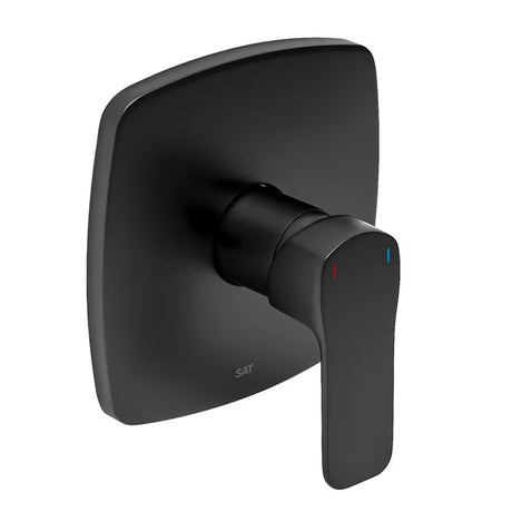 Podžbukna jednoručna baterija miješalica za tuš SAT Cube Way u crnoj mat izvedbi pro za modernu kupaonicu.