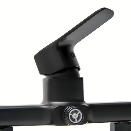 Jednoručna Baterija zidna miješalica za tuš SAT Cube Way u mat crnoj boji bez tuš seta.